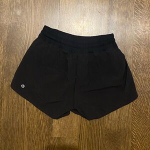 lululemon hotty hot short